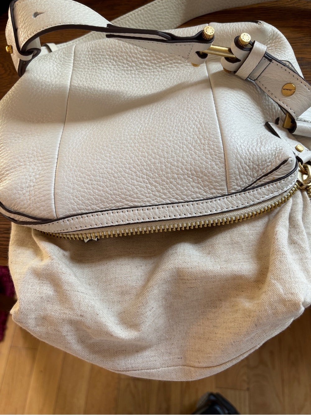 India Hicks Shift & Switch Crossbody Bag - Picture 12 of 16